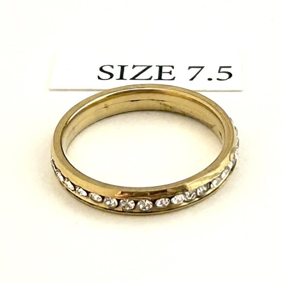 Gold Tone Ring with clear rhinestones, Size 7.5 Unisex - Picture 2 of 3